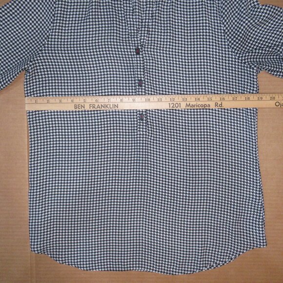 Van Heusen Black & White Houndstooth Blouse Sz S – 3/4 Sleeve Button Front - Picture 5 of 10